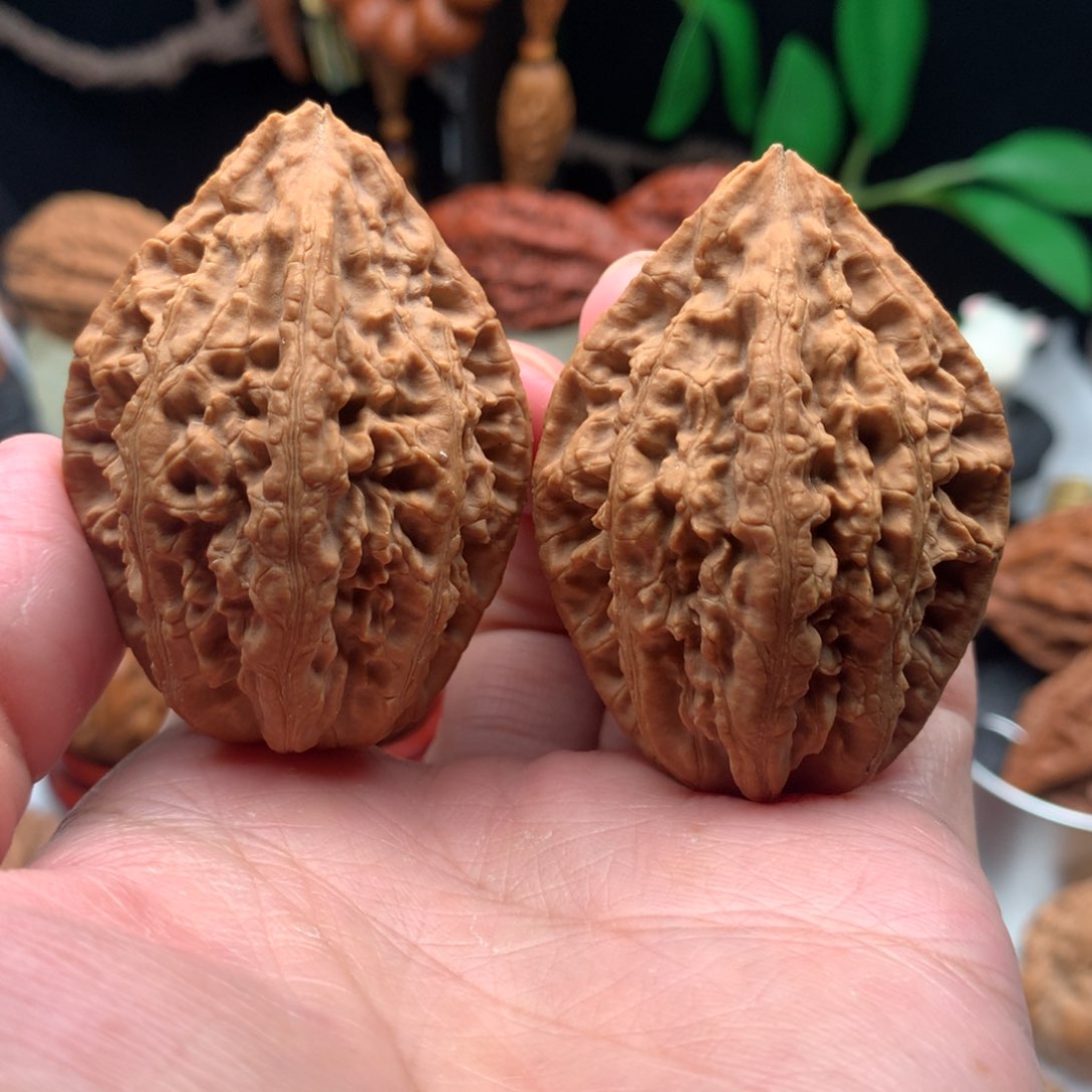 文玩核桃吊坠小武核桃11