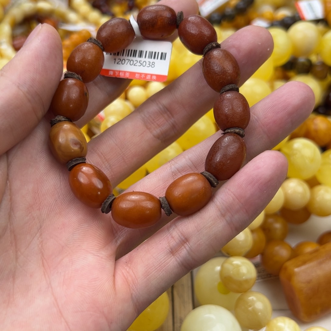 琥珀珠宝奇石未镶嵌