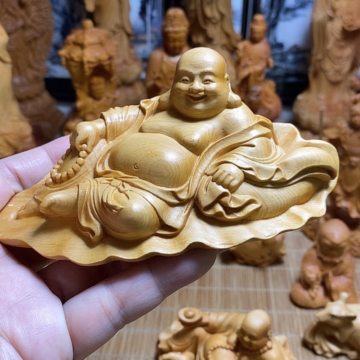 卍***卐柏木（崖柏）弥勒摆件