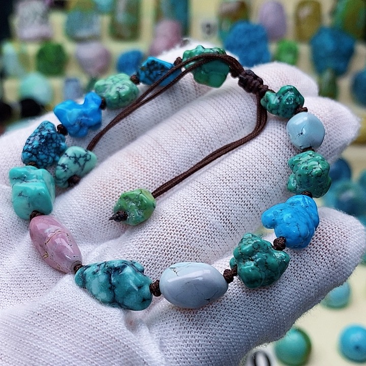 绿松石配饰未镶嵌