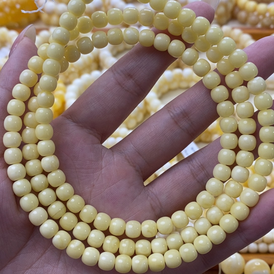 琥珀未镶嵌手串蜜蜡