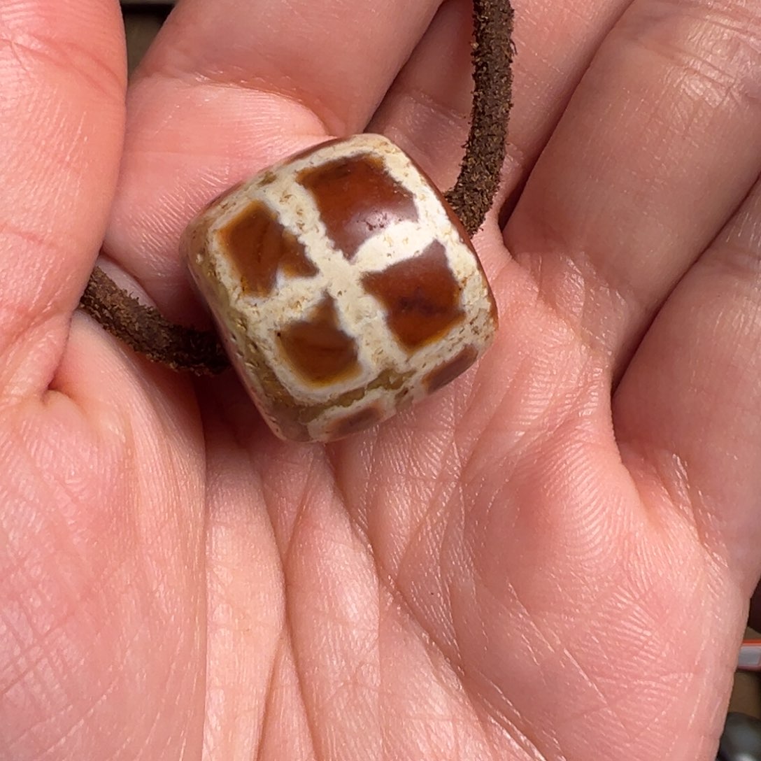 玛瑙/玉髓颈饰未镶嵌辉