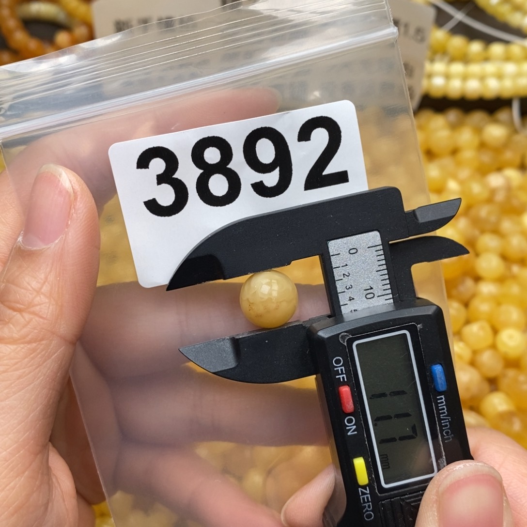 蜜蜡珠宝奇石未镶嵌