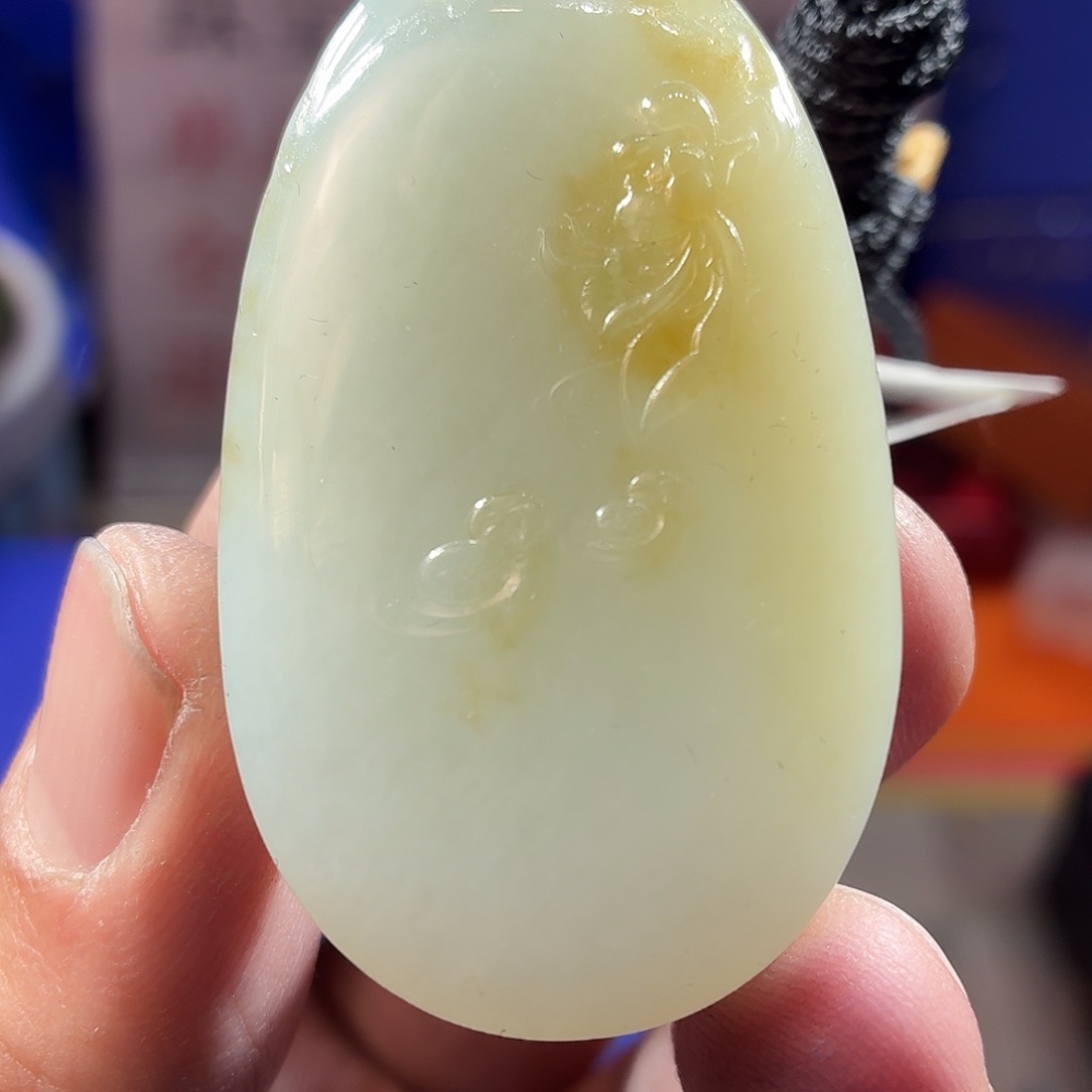 和田玉（糖玉）未镶嵌颈饰