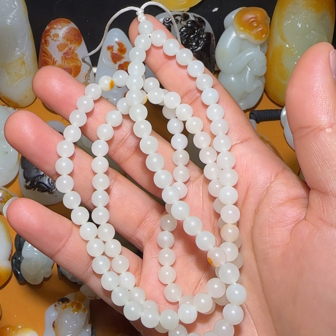 和田玉颈饰未镶嵌