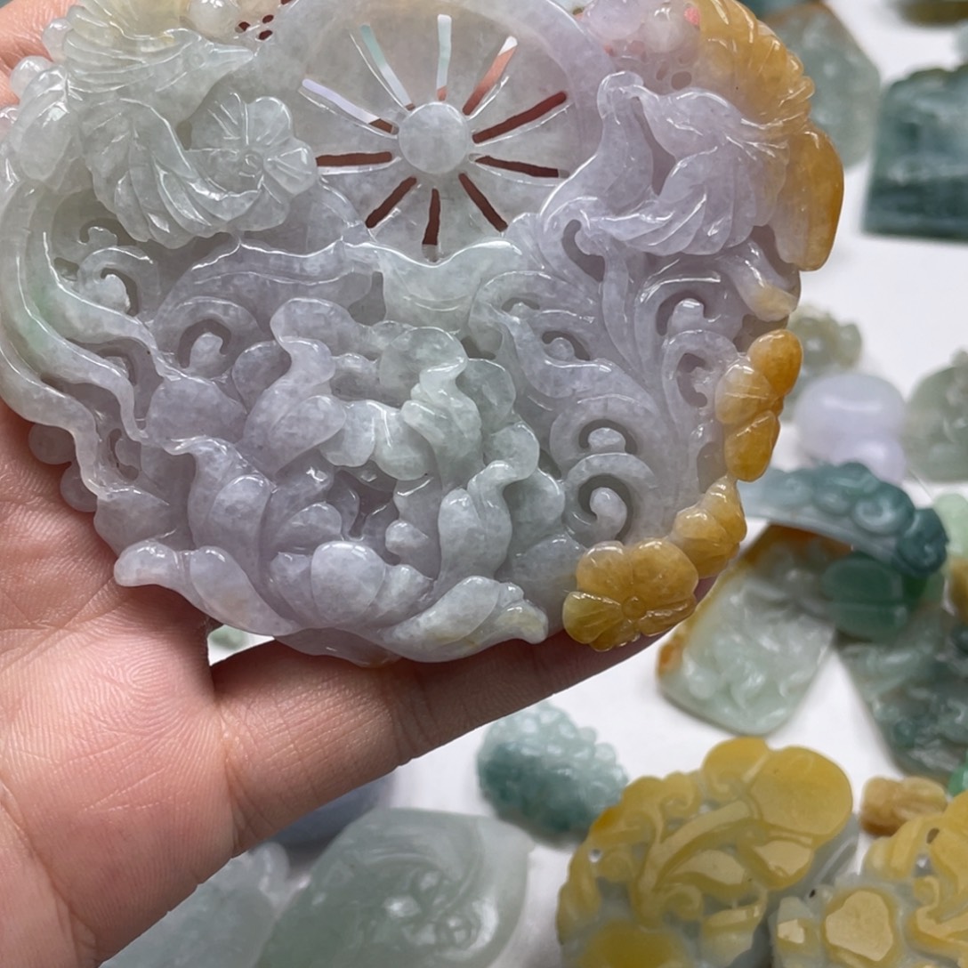 翡翠未镶嵌颈饰翡翠吊坠