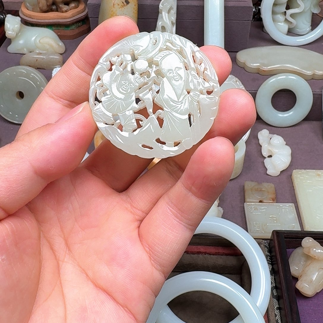 和田玉未镶嵌挂件