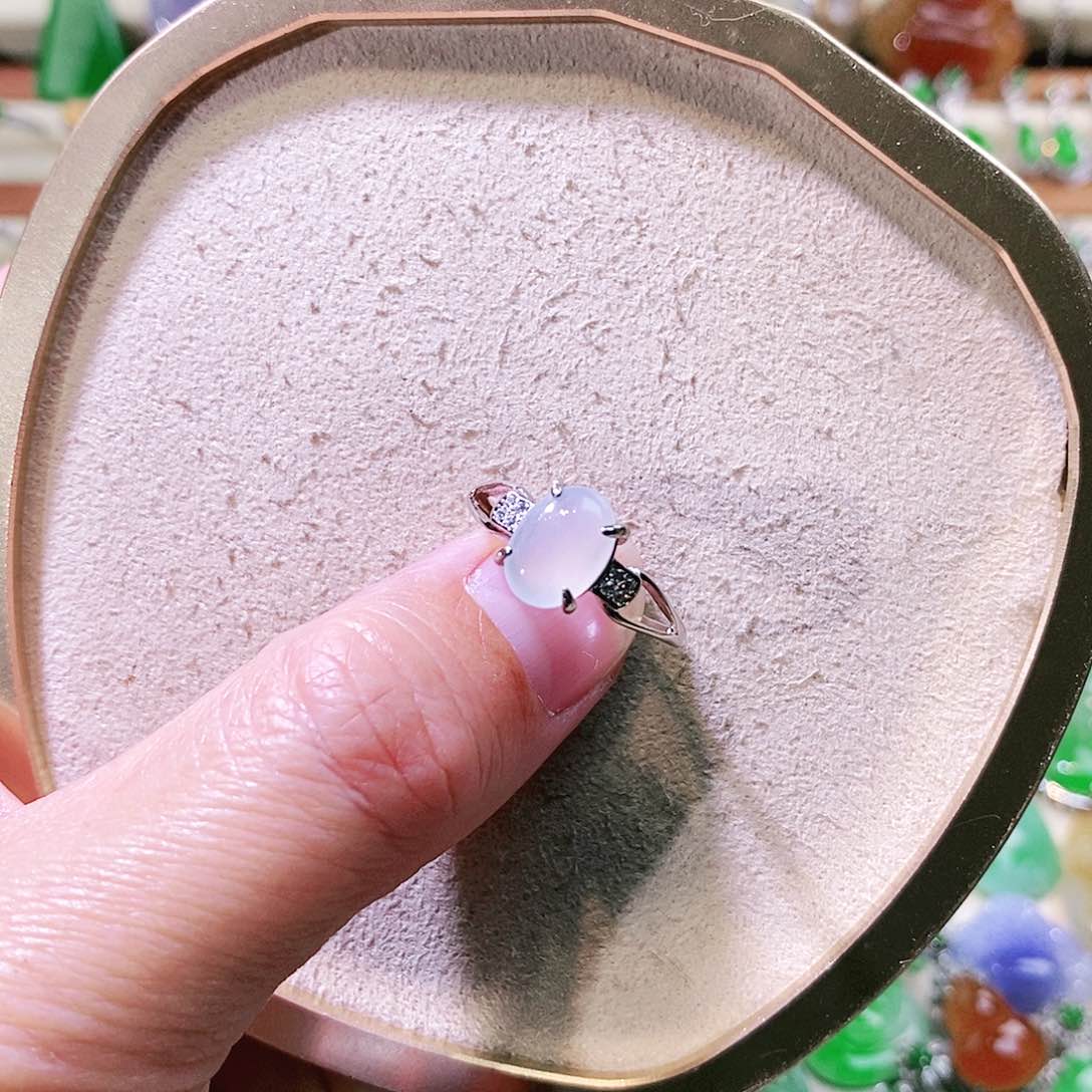 【闪购商品】翡翠挂件未镶嵌裸石