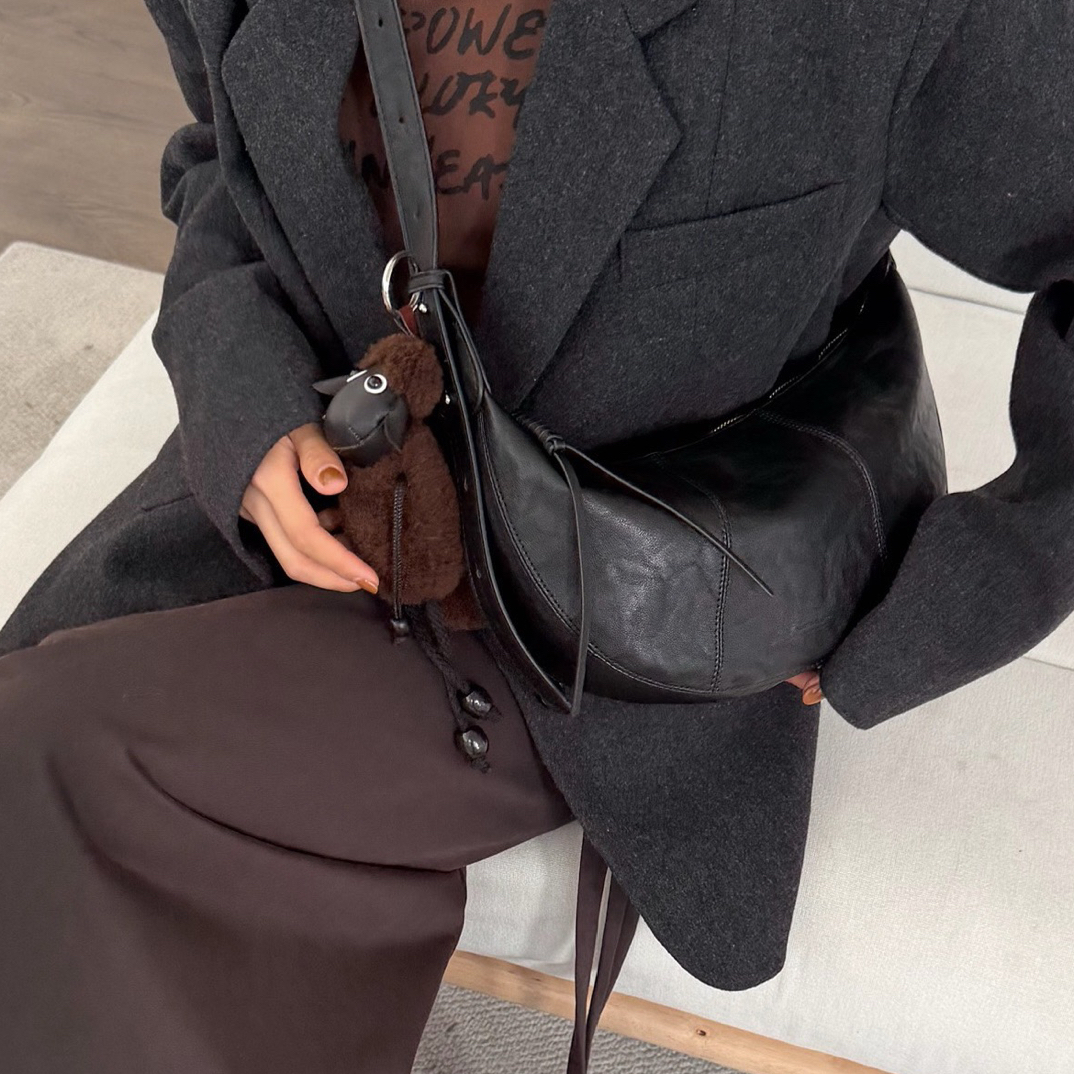 时尚饺子包，百搭休闲单肩斜挎包手提包包