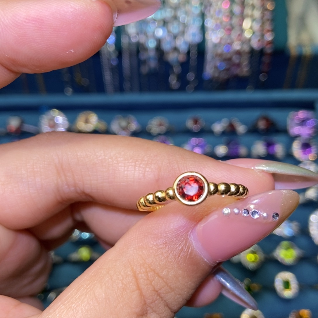 银S925镶嵌戒指石榴石