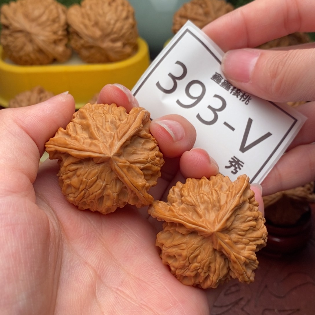 文玩核桃把件盘山奔39