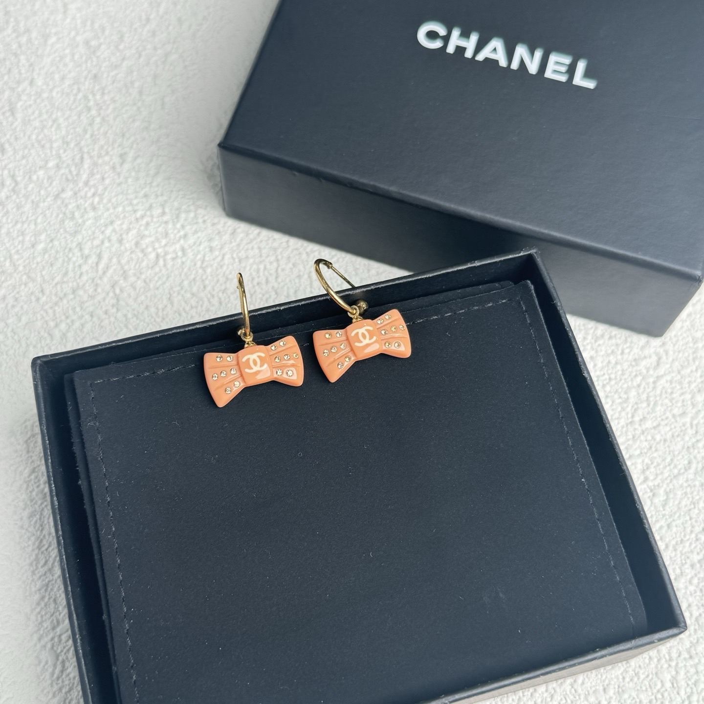 95新 Chanel/香奈儿 泡泡中古Chanel粉色蝴蝶结吊坠耳钉