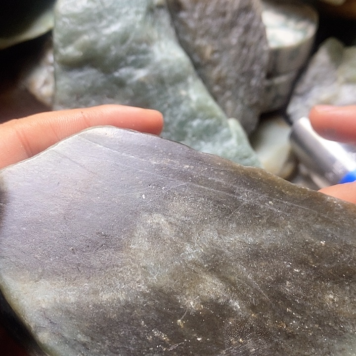 透闪石质玉珠宝半成品未镶嵌