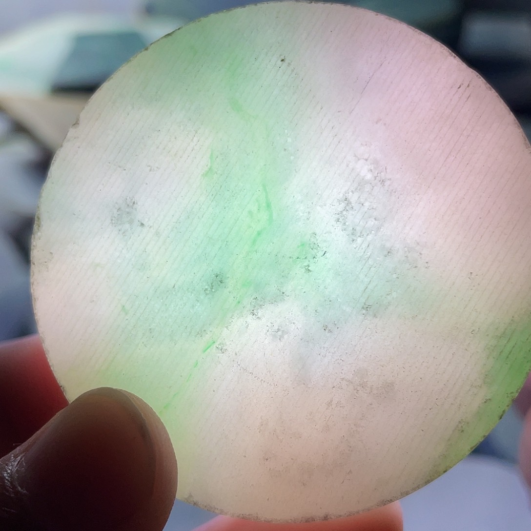 翡翠颈饰未镶嵌毛料23