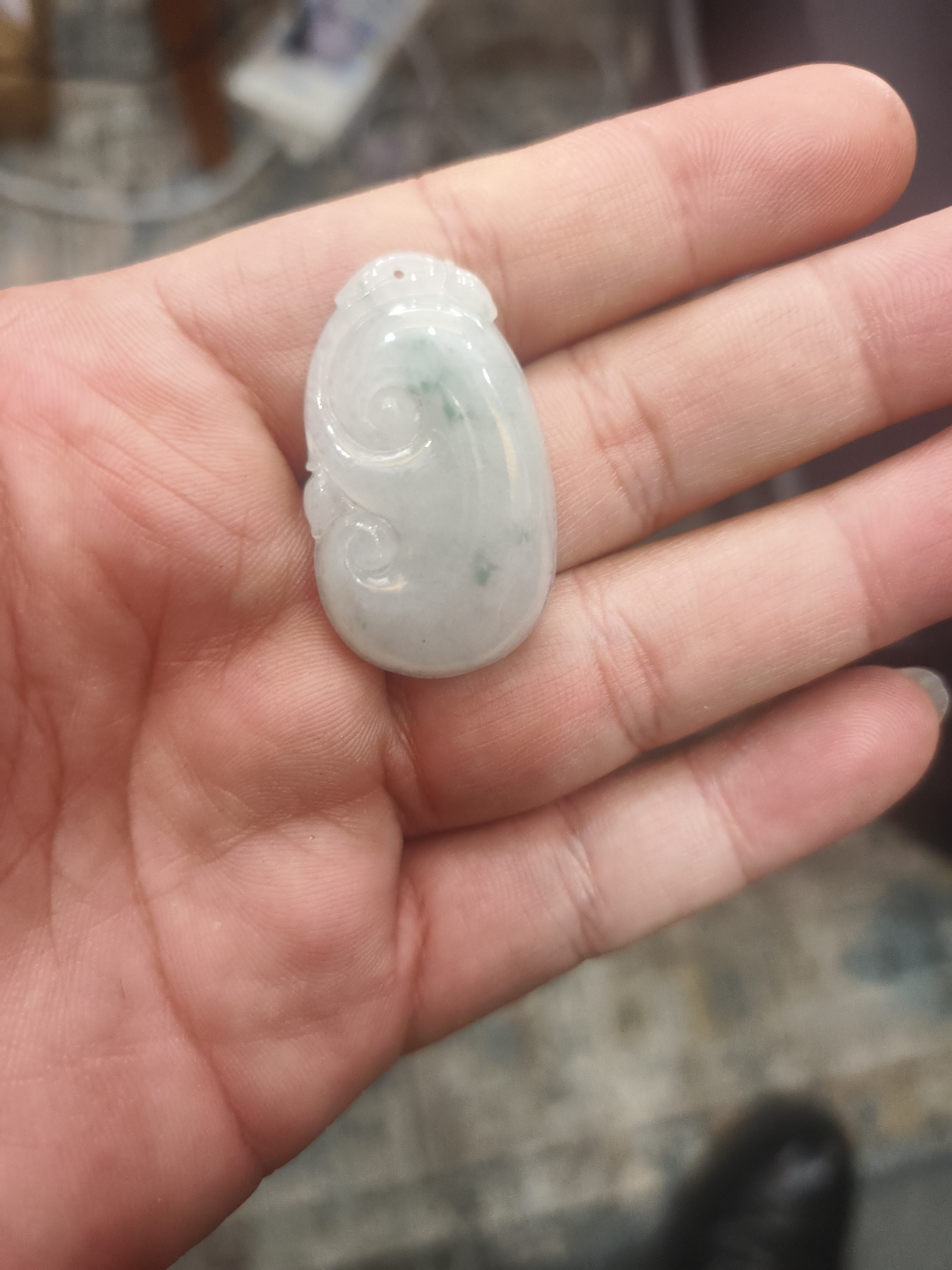 如意天然翡翠吊坠