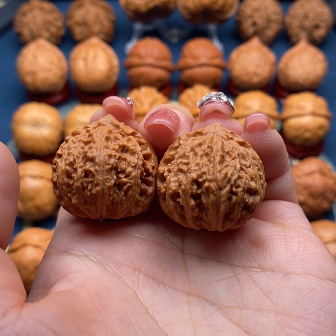 文玩核桃把件精品小手捻