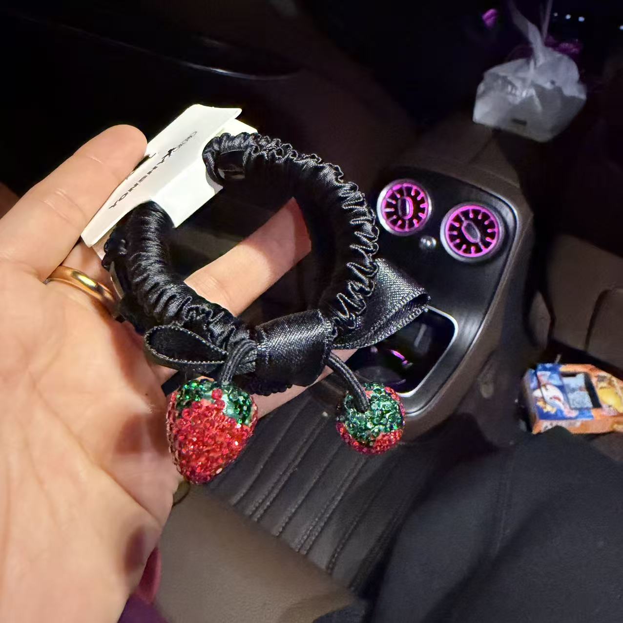 2512 超高版 设计师款小草莓百搭时尚发绳