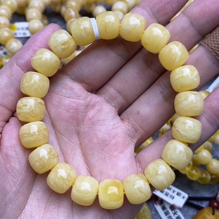 未镶嵌琥珀珠宝奇石12