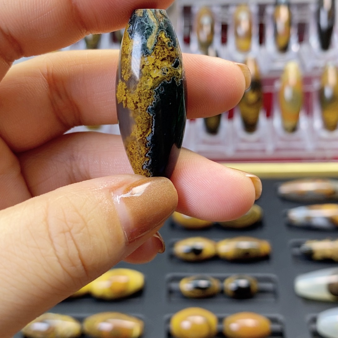 玛瑙/玉髓颈饰合金