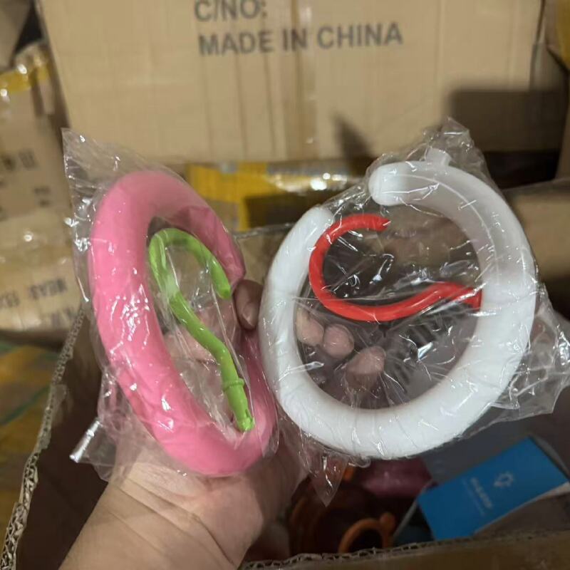 家用多功能塑料圆环挂钩