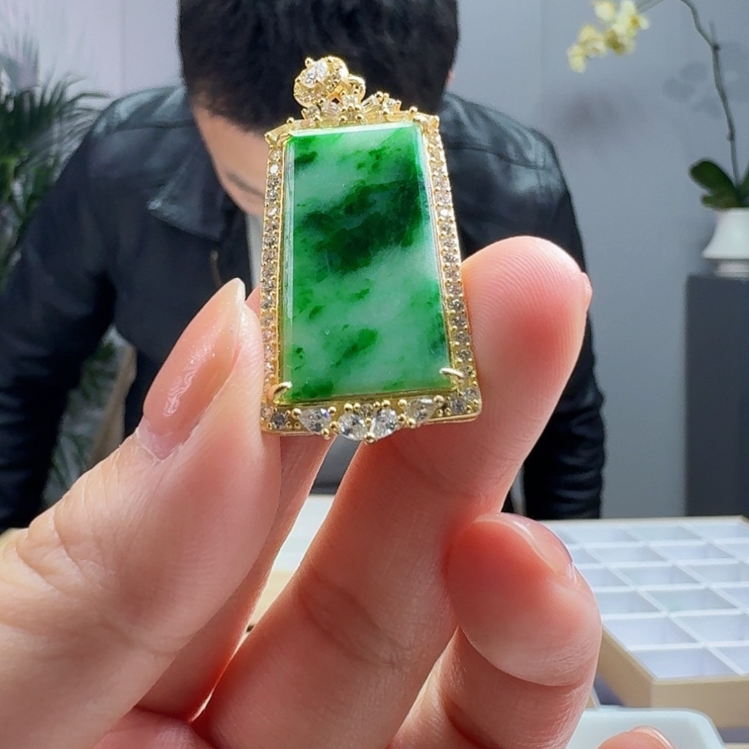 翡翠吊坠(不含链)银S925镶嵌天然