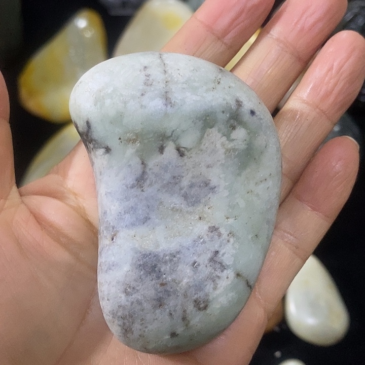 未镶嵌和田玉（糖玉）挂件