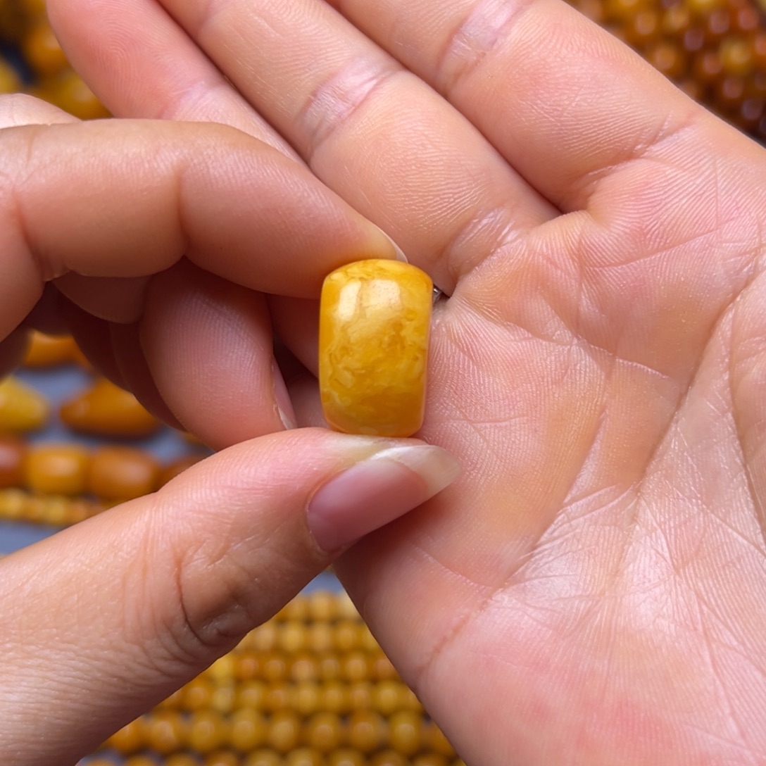 琥珀未镶嵌吊坠(不含链)