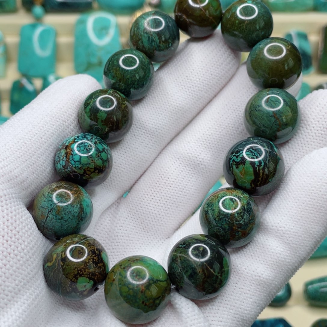 未镶嵌绿松石珠宝奇石