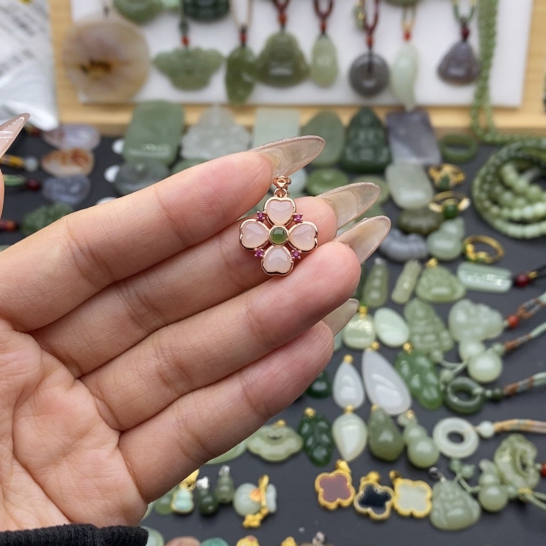 和田玉吊坠(不含链)银S925镶嵌