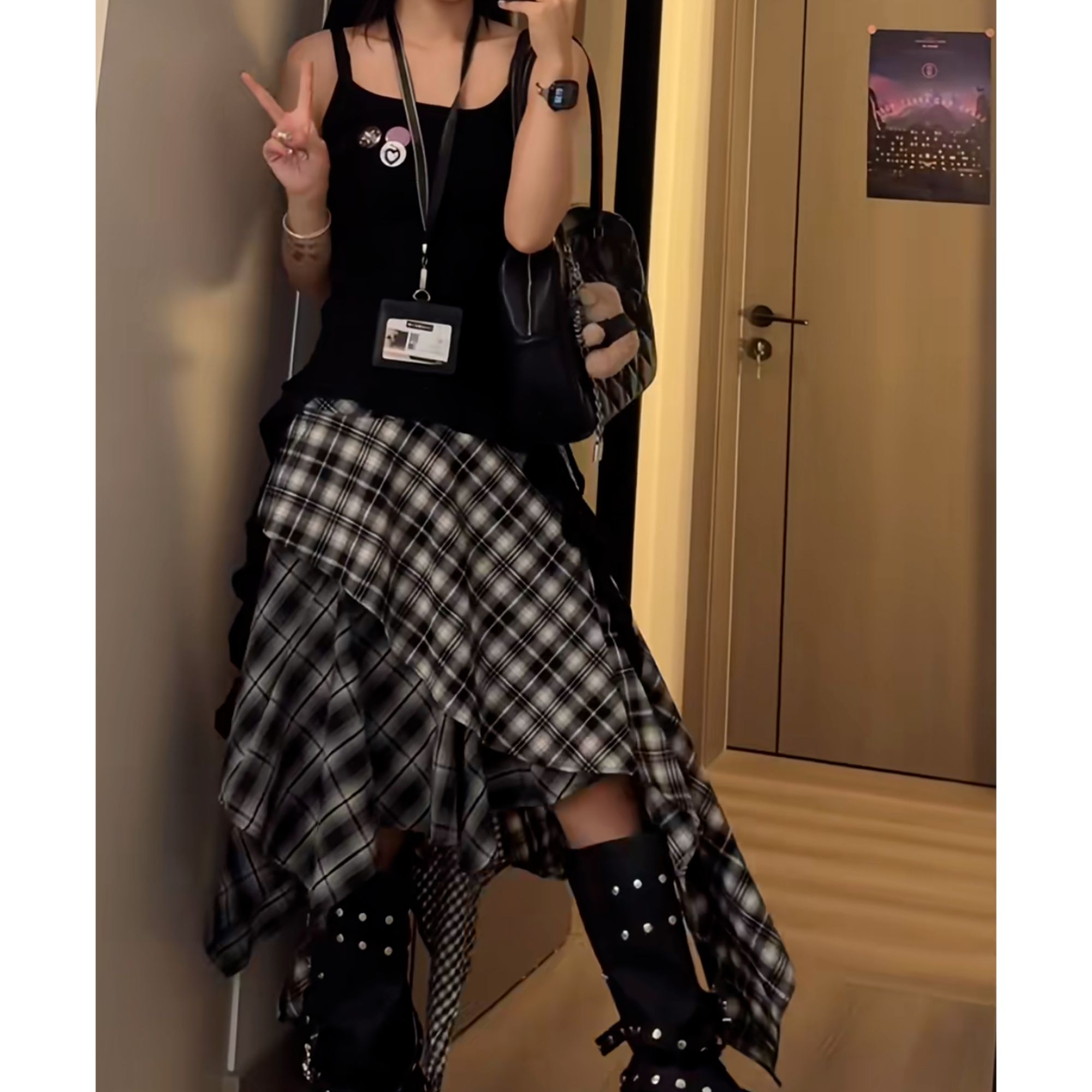 复古辣妹格子裙2025春夏新款设计感黑白不规则拼接半身裙1378