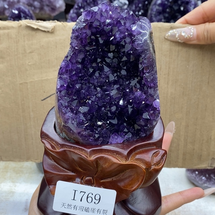 水晶大型摆件（非配饰）未镶嵌