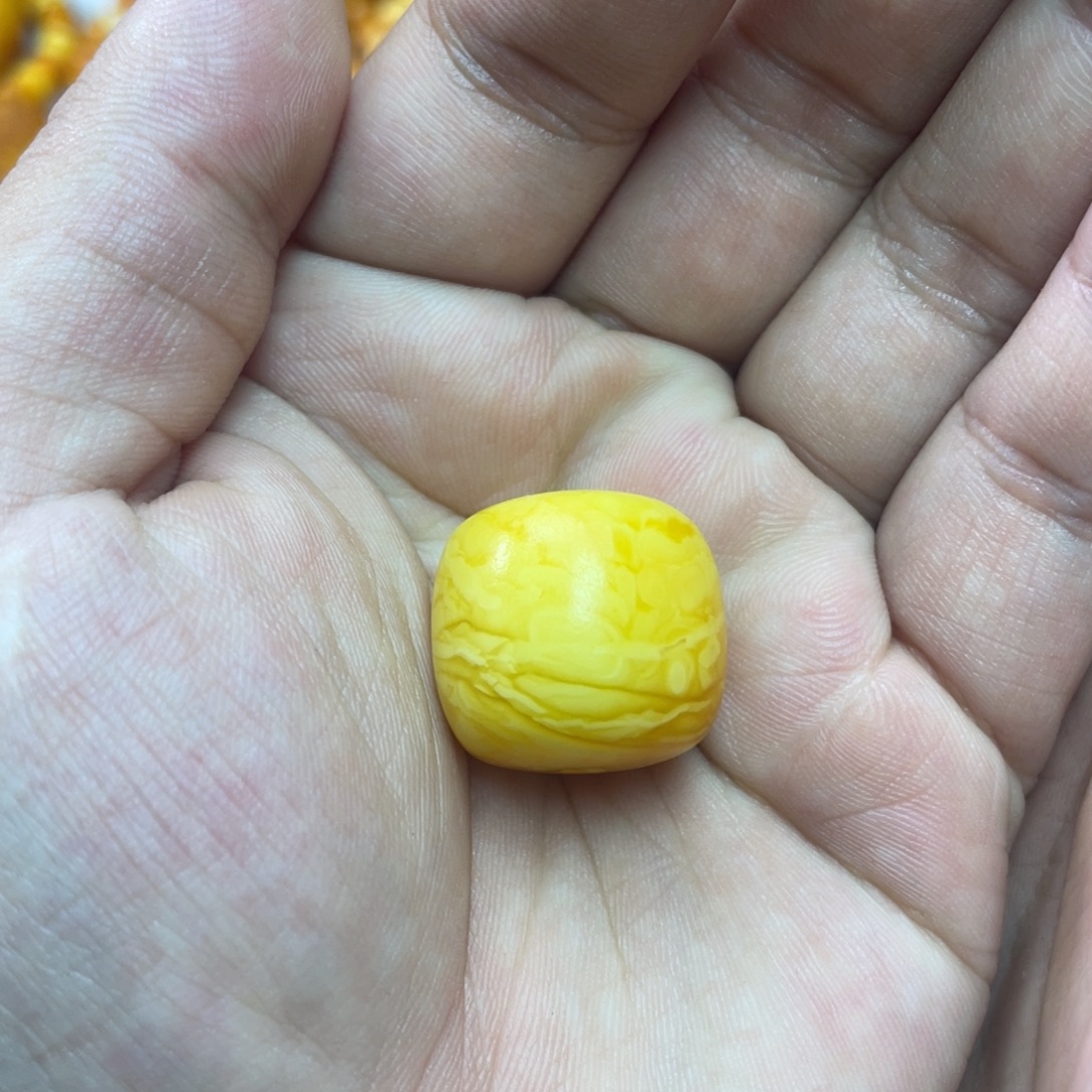 琥珀未镶嵌吊坠(不含链)