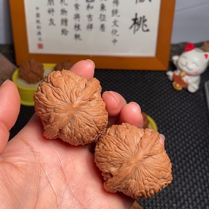 把件文玩核桃44泥鳅背