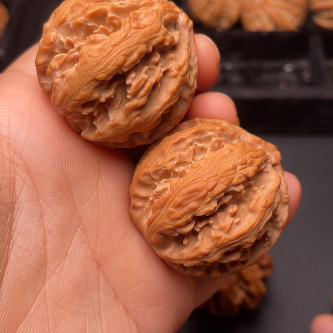 秦岭山脉文玩核桃