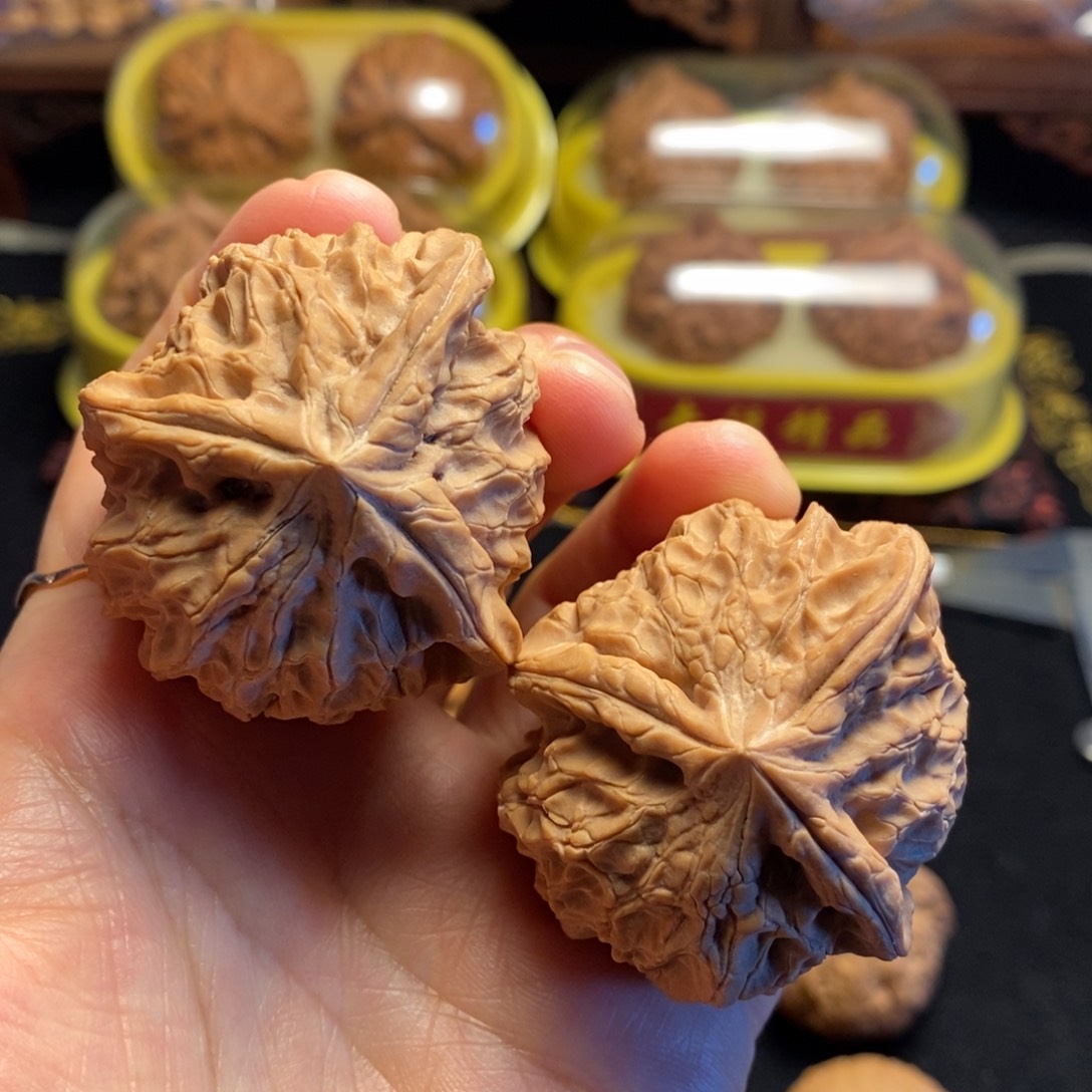 桃核把件锦鸿异型三棱全品44