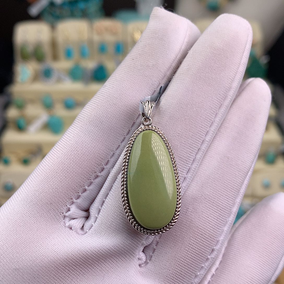 绿松石银S925镶嵌颈饰