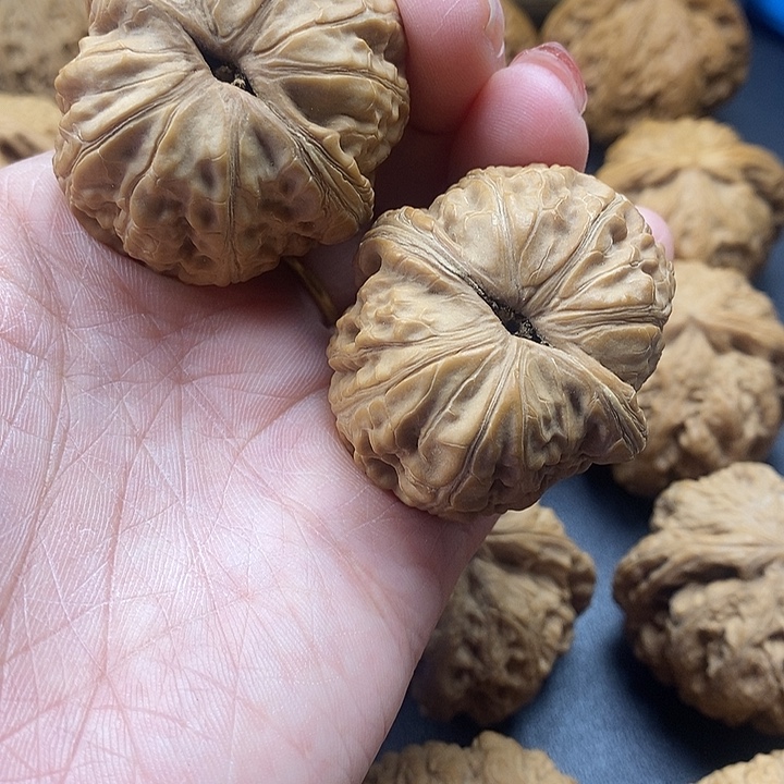 王***勇吊坠龙脊菩提元宝45