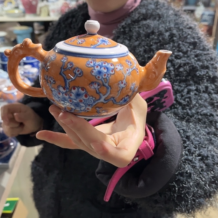 瓷片景德镇陶瓷茶壶。