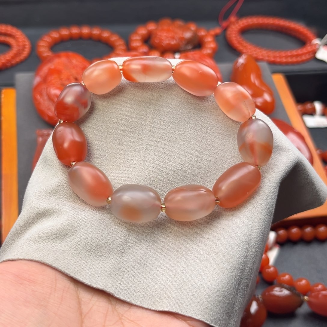 南红玛瑙未镶嵌手链