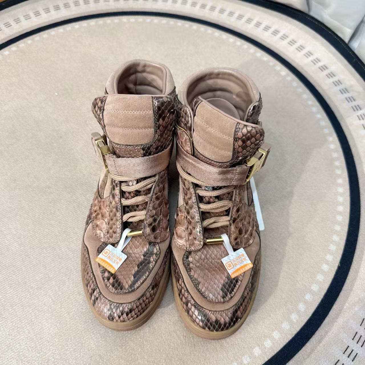 95新 LouisVuitton/路易威登 麦殿/运动鞋36码/250808ZSXVX03