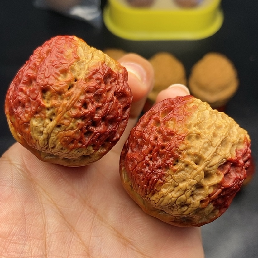 【闪购商品】把件文玩核桃44尺牡丹绣球60.5克