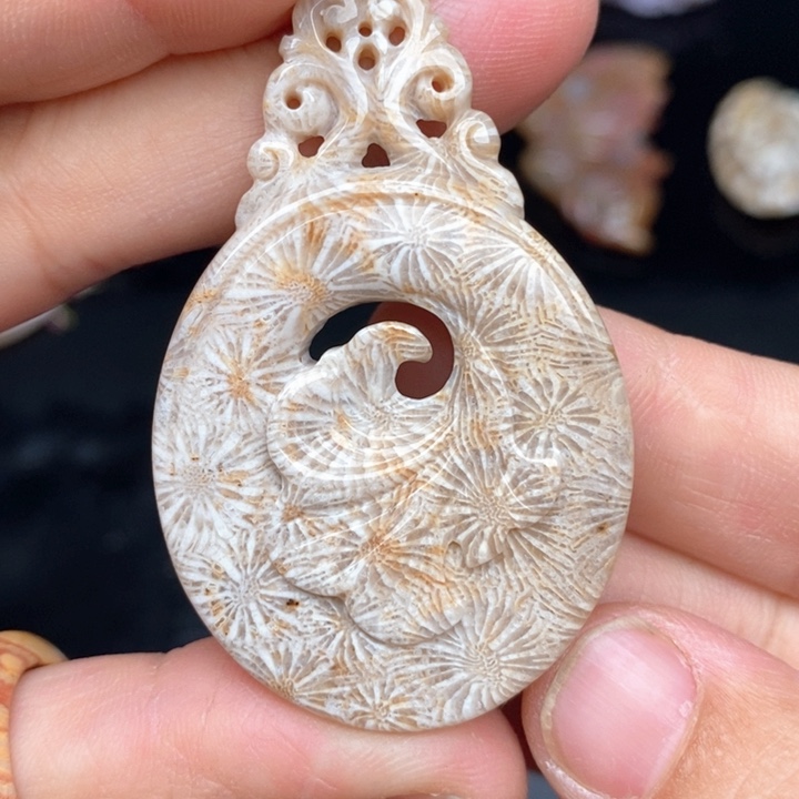 硅化珊瑚（珊瑚玉）手镯未镶嵌