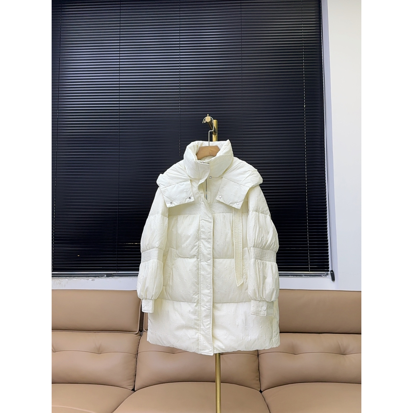 女款摩多伽格蓬松保暖90鸭绒羽绒服—白色—041