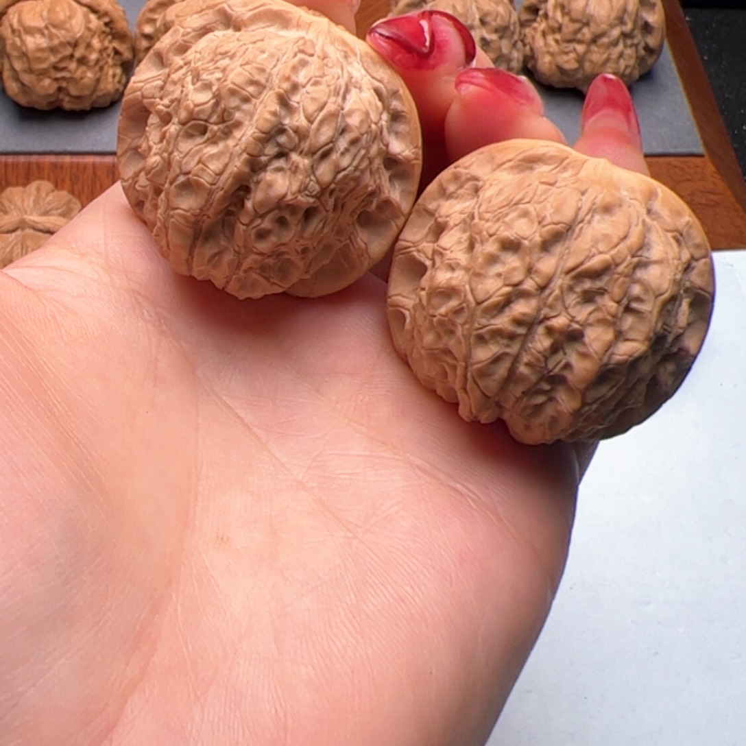 文玩核桃把件血麒麟37