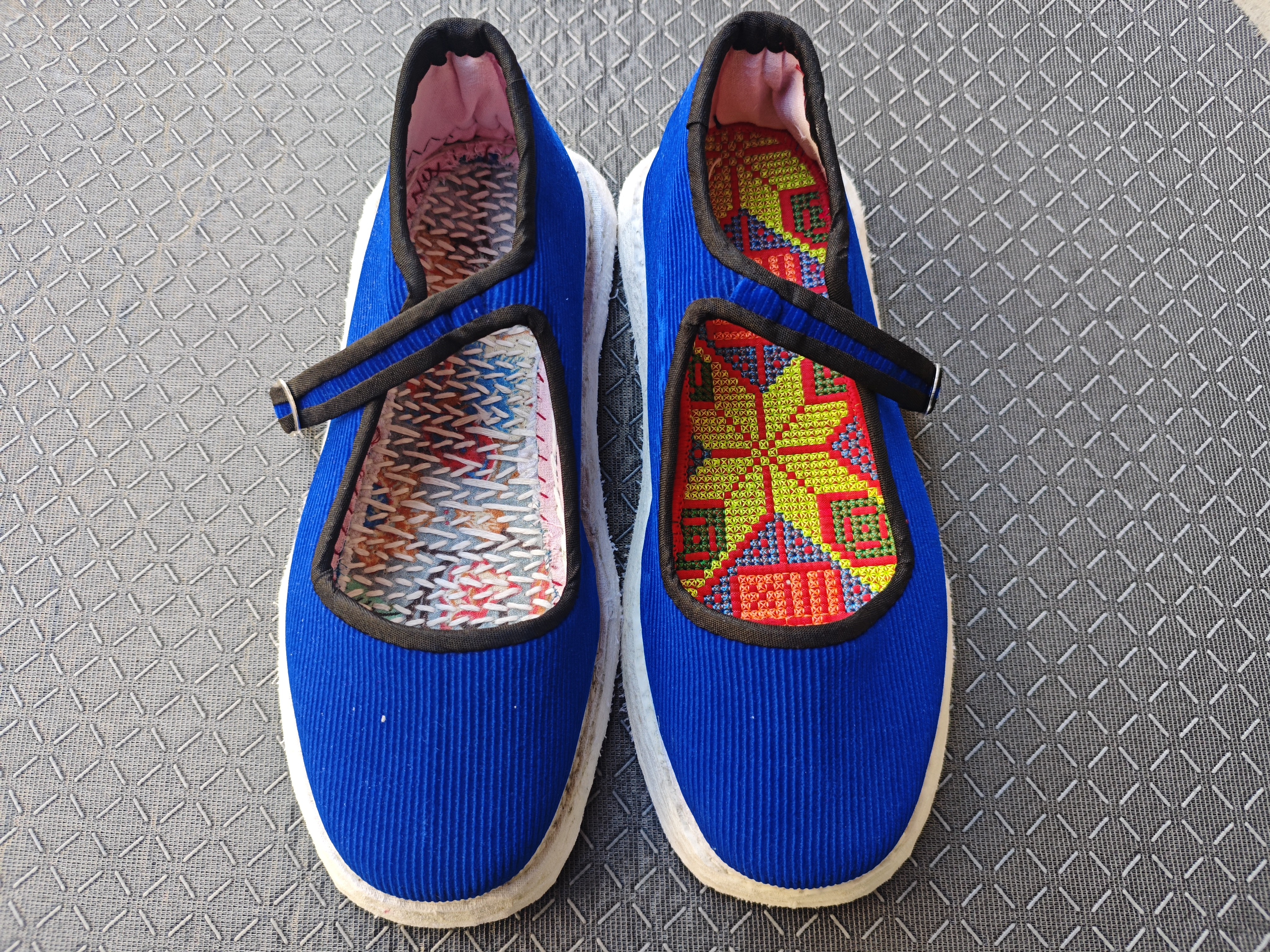 女士方口灯芯绒手工千层底布鞋