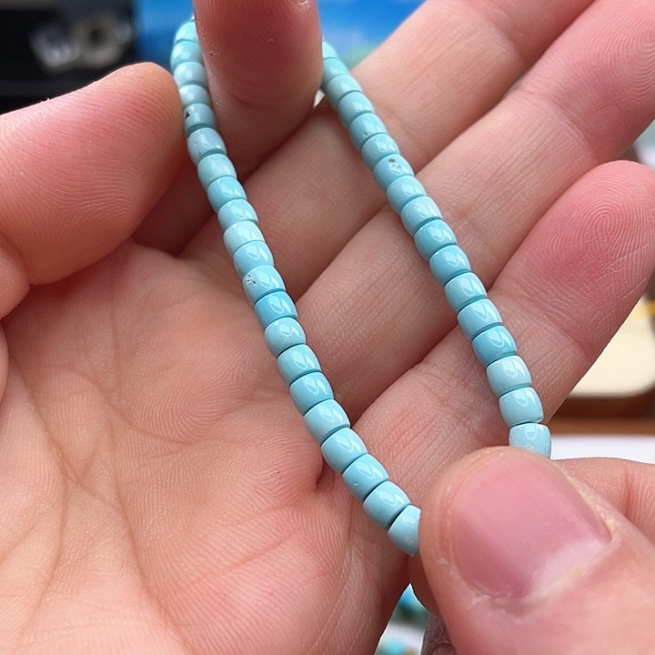 绿松石颈饰未镶嵌