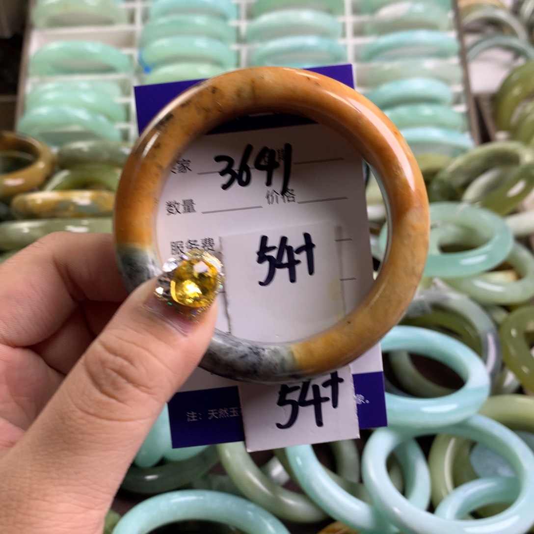 蛇纹石玉手镯未镶嵌3641
