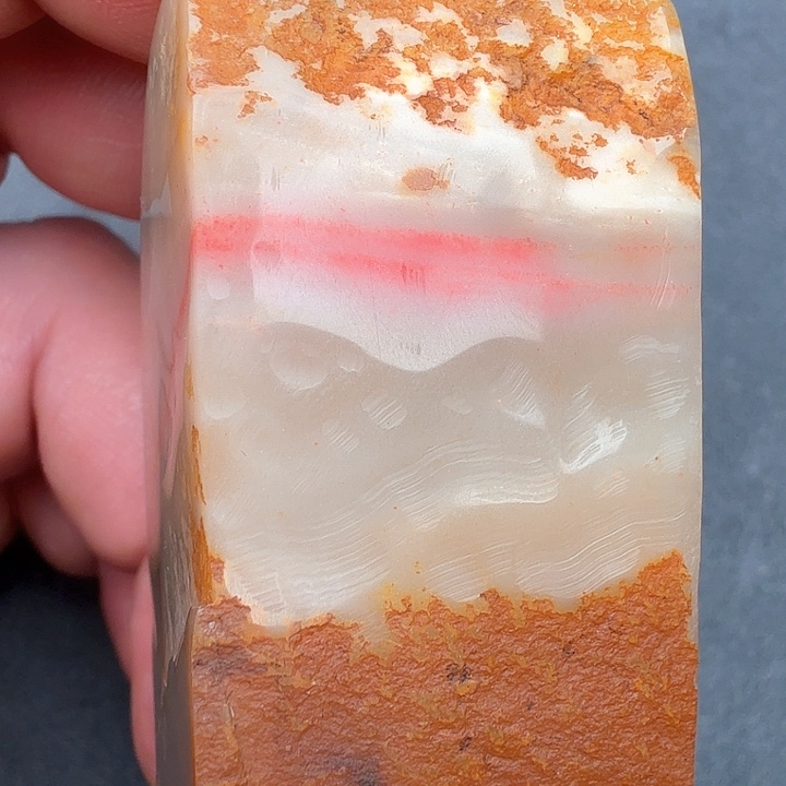 昌化鸡血石昌化鸡血石