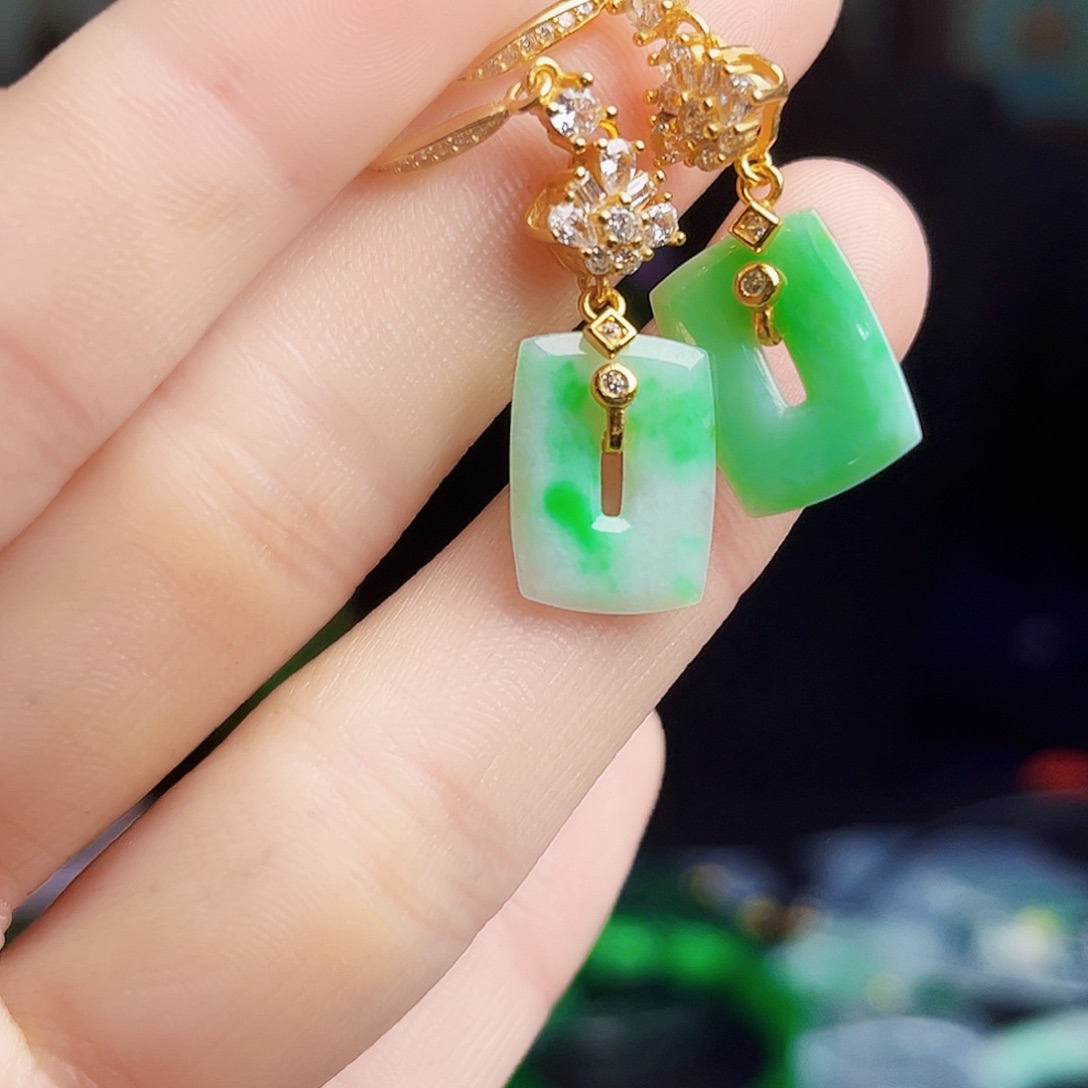 颈饰银S925镶嵌翡翠多样性