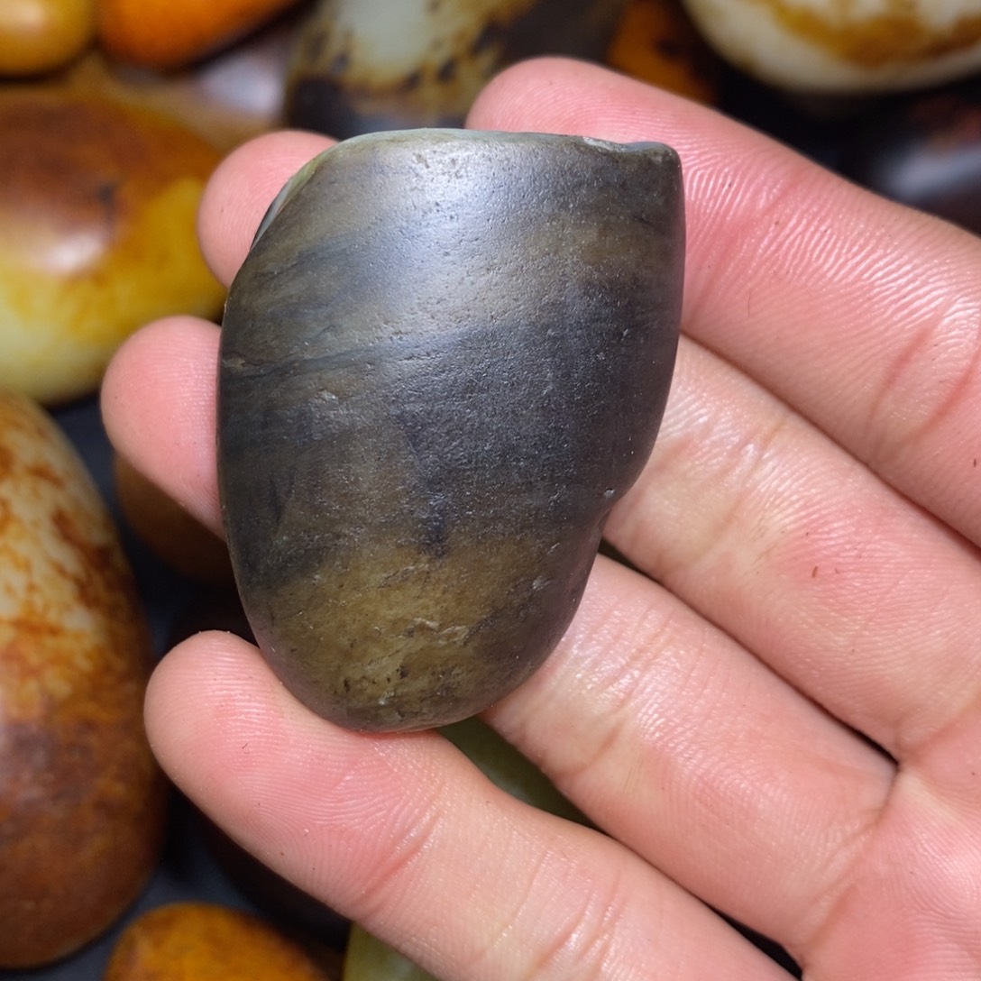 和田玉未镶嵌珠宝奇石